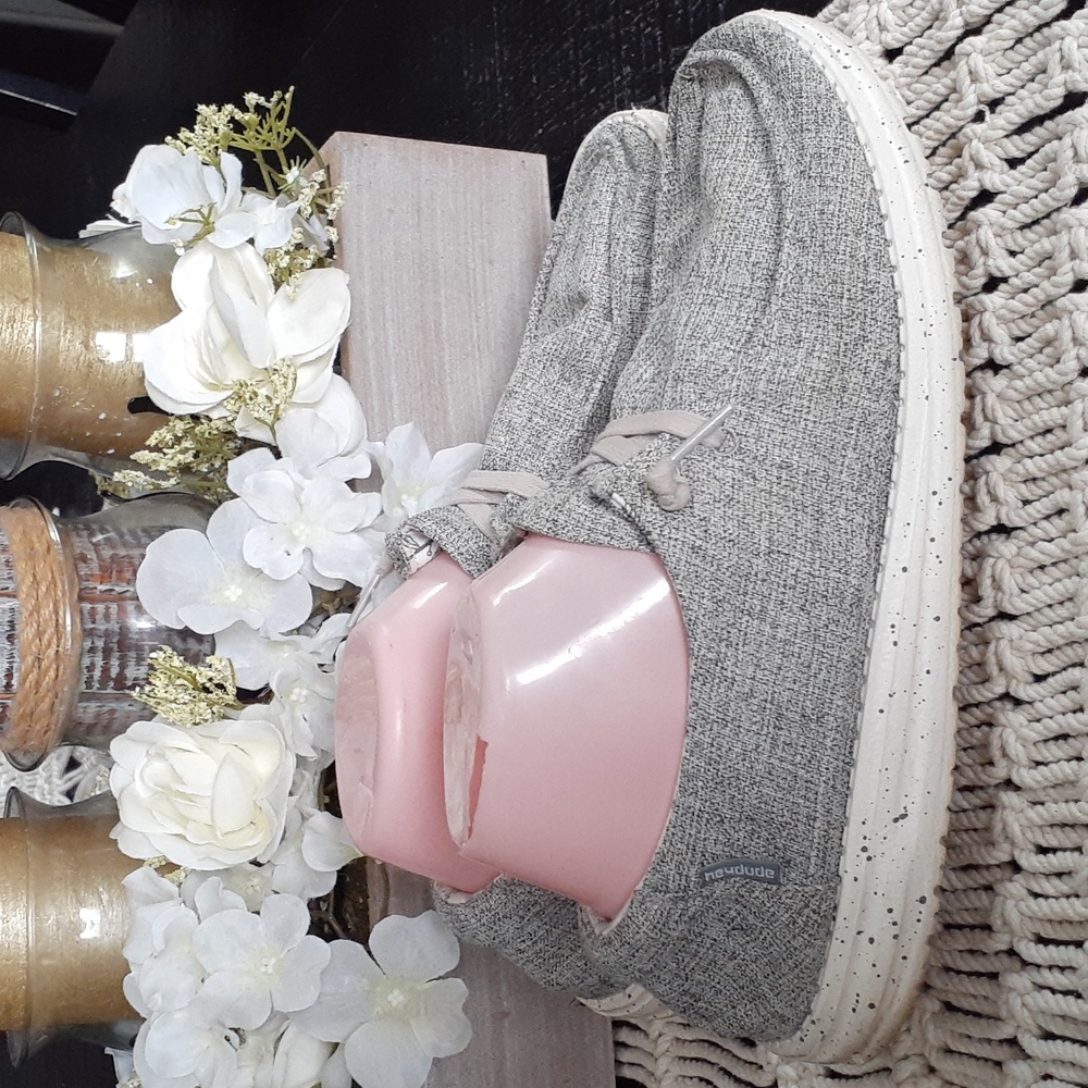 HEY DUDE SNEAKERS